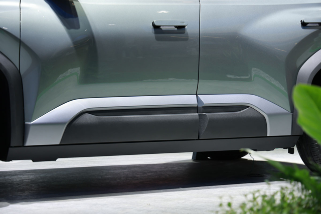 Denza B3 กาบข้าง