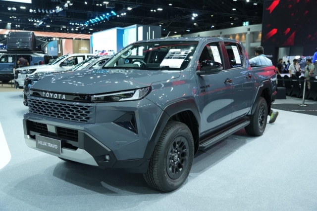 Toyota Hilux Travo Double Cab Prerunner 2.8 Premium AT