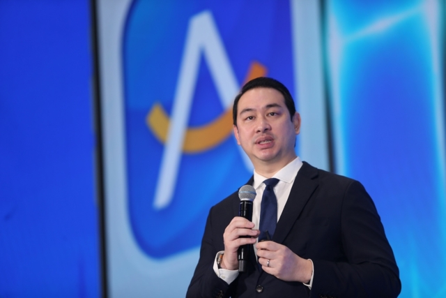 ธรินทร์ ธนียวัน