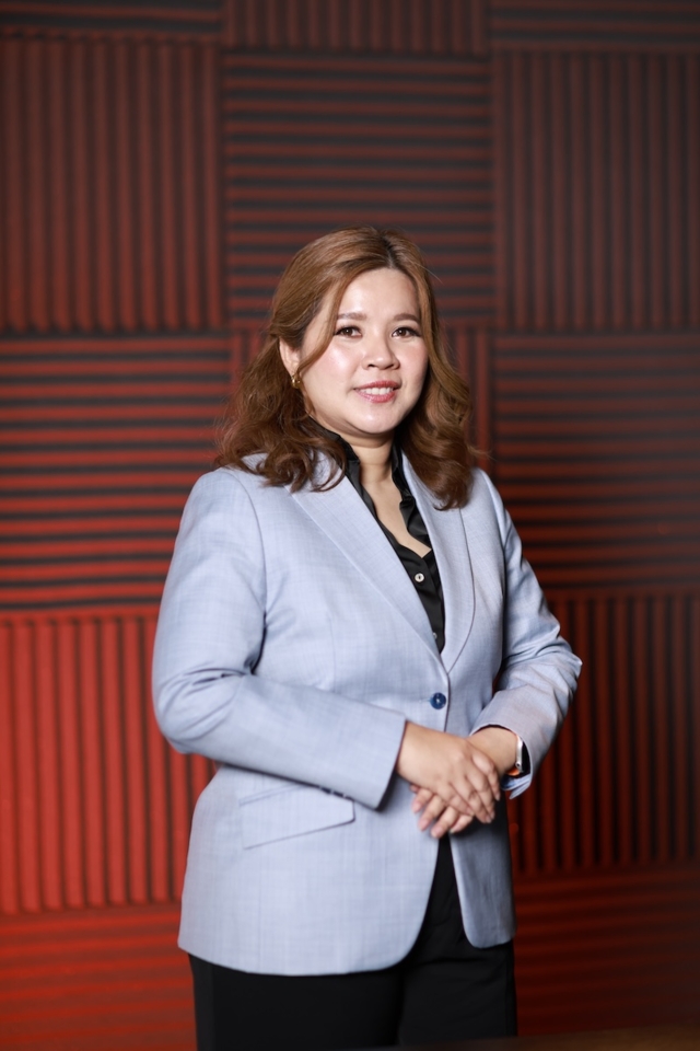 ธีร์วรา เพชรรักษ์