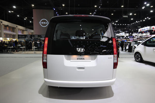 Hyundai STARIA ด้านท้าย