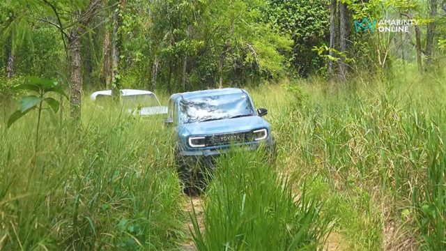 Toyota Land Cruiser FJ ลุยเส้นทางธรรมชาติ