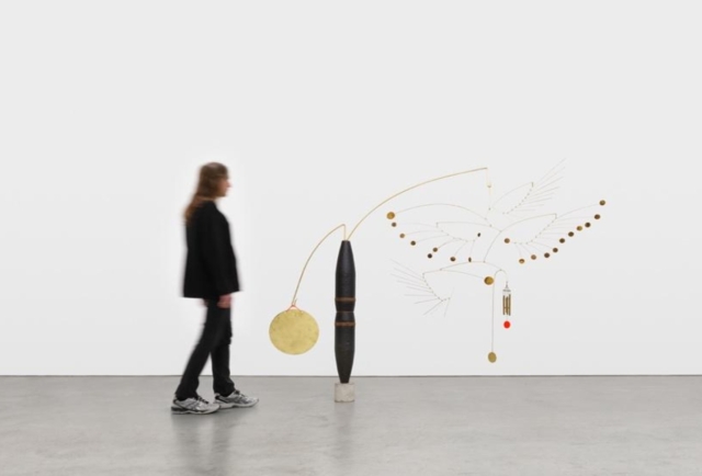 Tuan Andrew Nguyen, Tremor, 2025. เอื้อเฟื้อโดยศิลปินและ James Cohan, New York. ภาพถ่ายโดย Dan Bradica