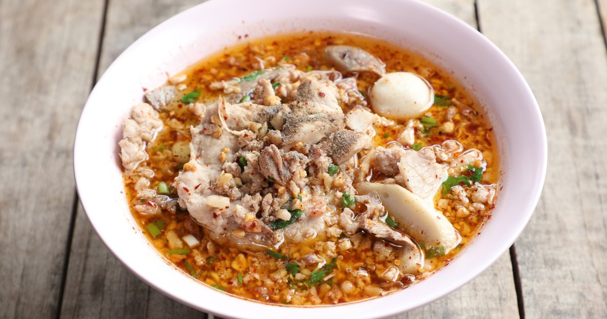 ร้านลุงเอสก๋วยเตี๋ยวหมูต้มยำ