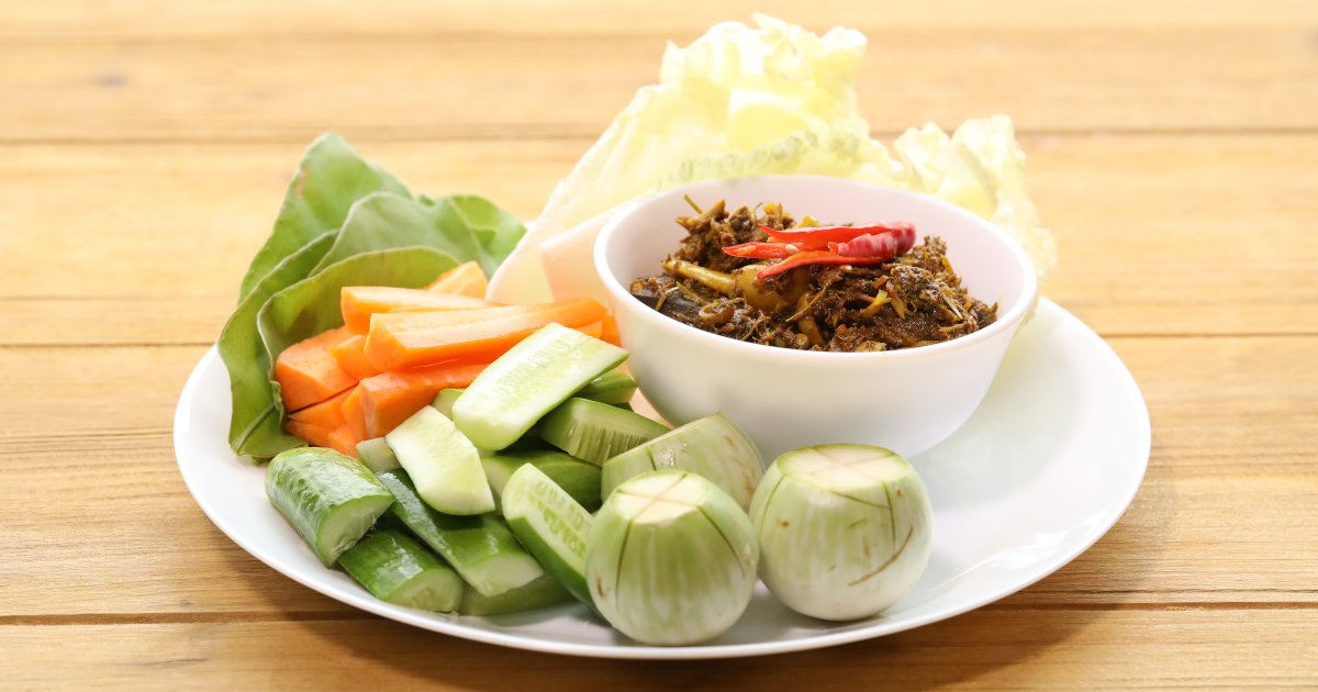 ร้าน NAYA แกงไตปลาน้ำแห้ง