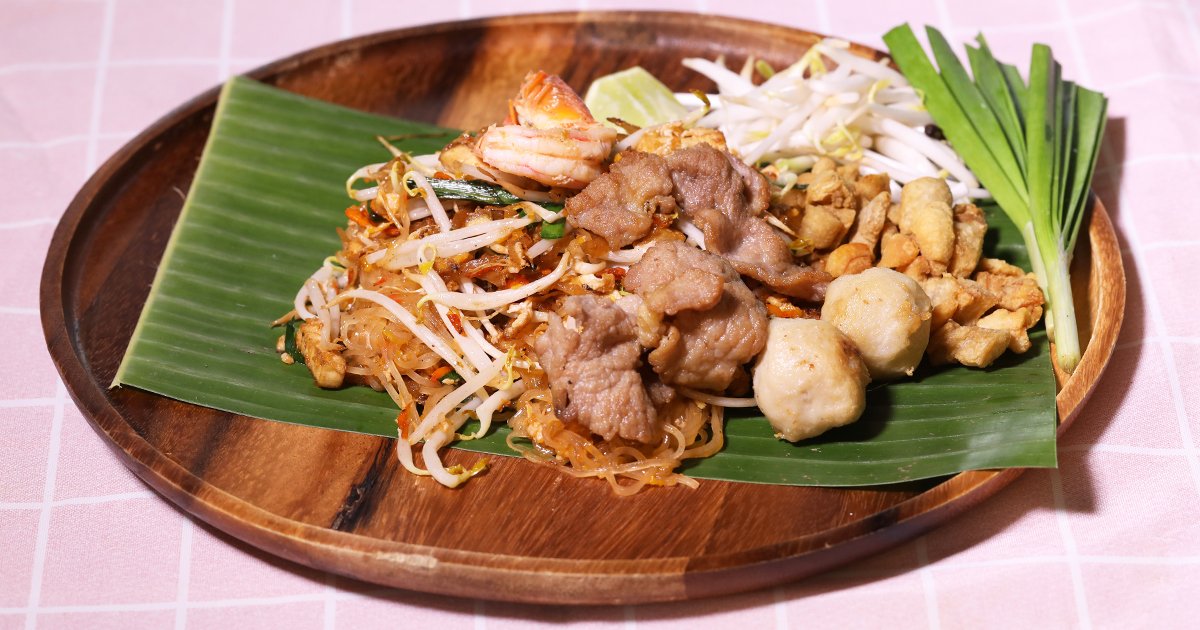 ร้านผัดไทย-หอยทอด แม่บังอร