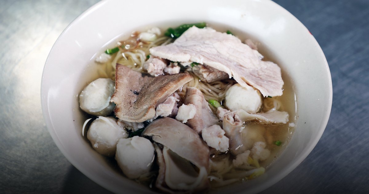 ร้าน ก๋วยเตี๋ยวลูกชิ้นหมูเหลียนหัว