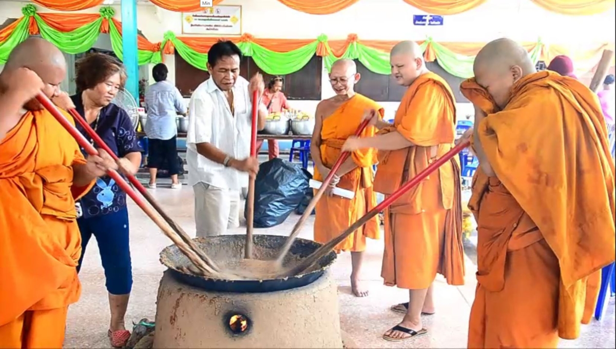 ยังศรัทธา!ชาว อยุธยา ร่วม ทำบุญวันวิสาขบูชา วัดบ้านสร้างจำนวนมาก  ไม่หวั่น ปัญหาขับไล่เจ้าอาวาส
