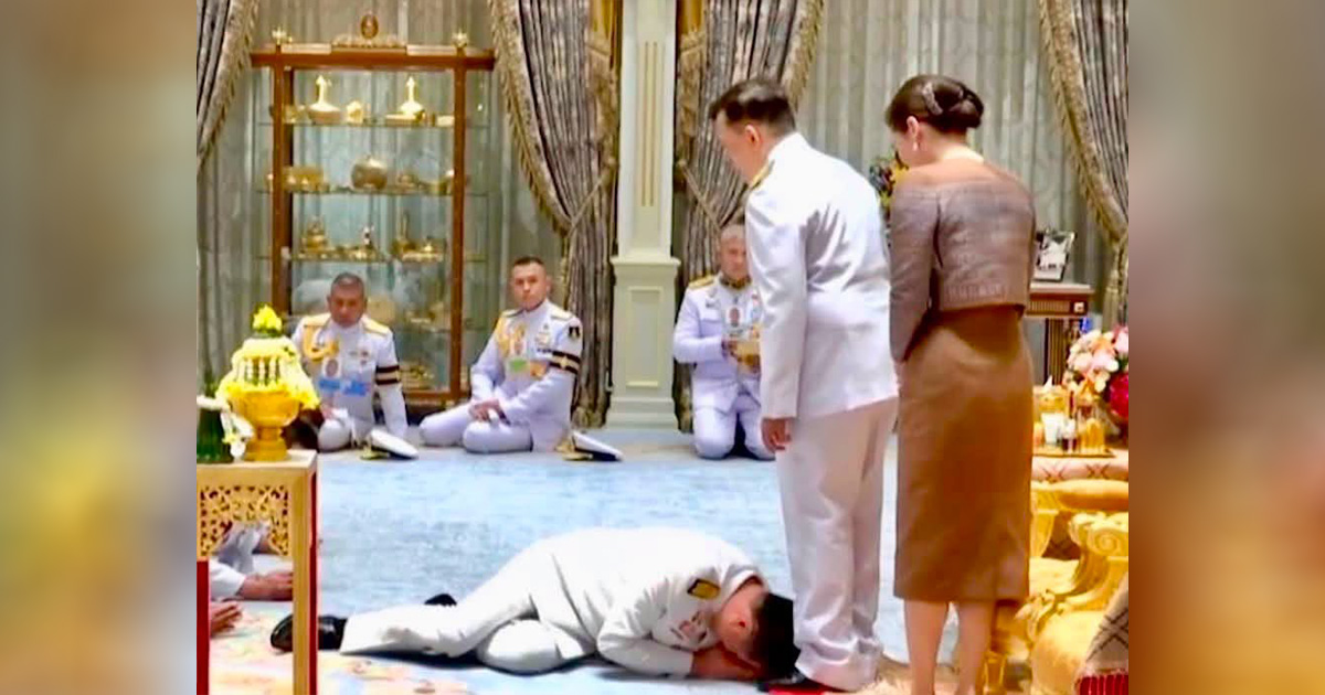 “อนุทิน” โพสต์ภาพน้อมกราบพระบาท ในหลวง ถวายบังคมจอมราชา