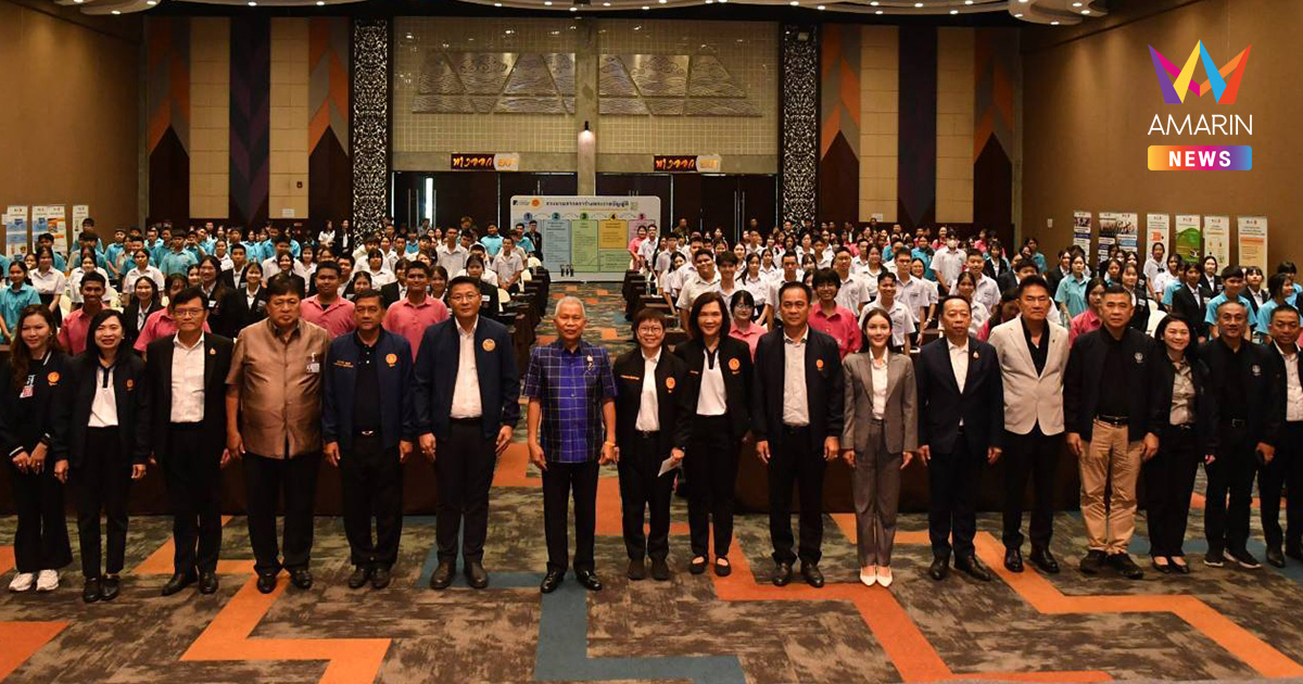 “โสภณ” ปลุกพลังเยาวชนรุ่นใหม่เรียนรู้ประชาธิปไตย สร้างพลเมืองคุณภาพ