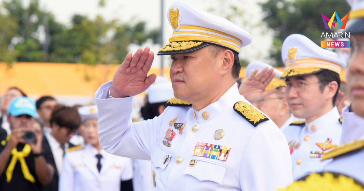 นายกฯ นำ ครม. วางพวงมาลา น้อมรำลึกในพระมหากรุณาธิคุณ ร.9