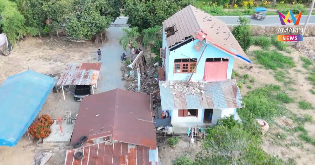 หวิดดับ! บ้านไม้พังถล่มทับสาววัย 40 ปี ที่นั่งอยู่หน้าบ้านบาดเจ็บ