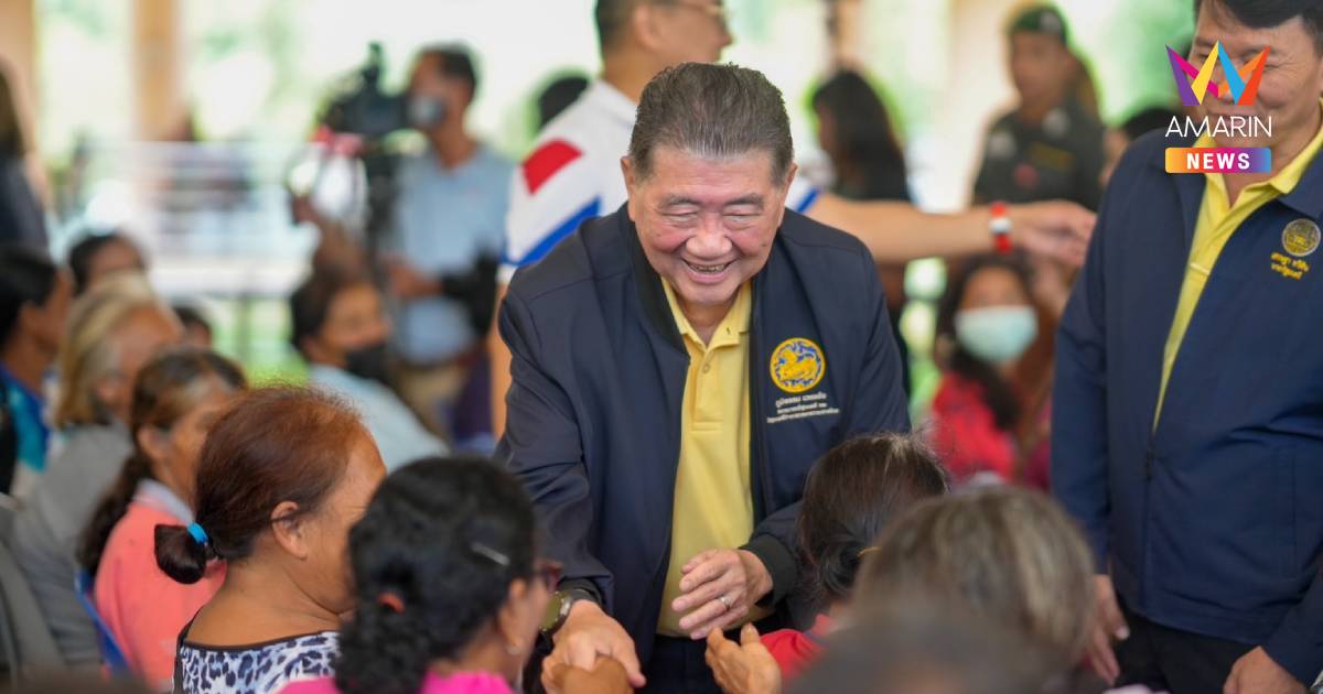 "ภูมิธรรม" ให้กำลังใจปชช.สุรินทร์ ประสานคมนาคม พาผู้อพยพกลับบ้าน