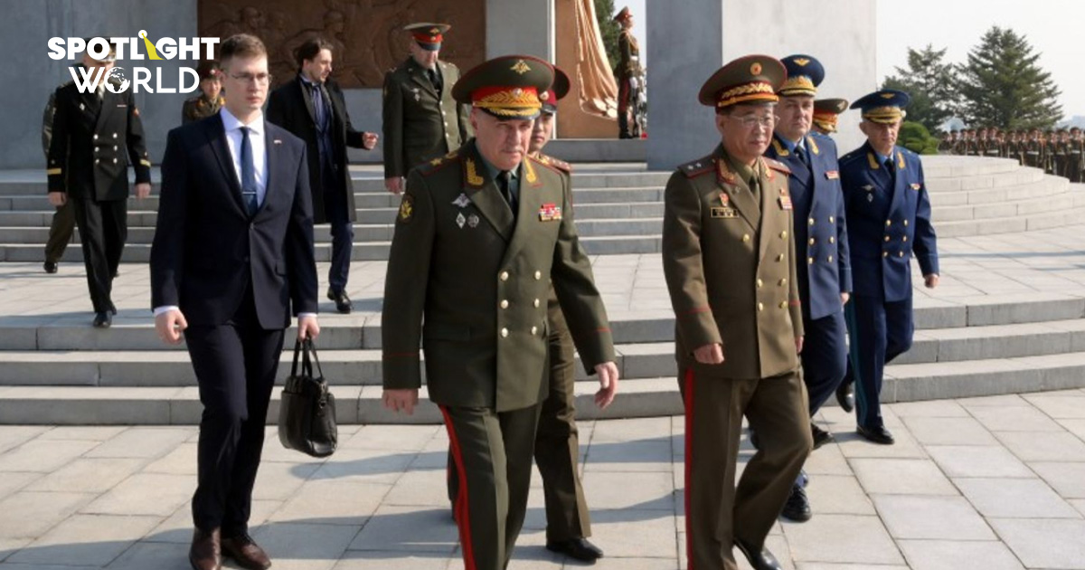 คณะทหารรัสเซียถึงเปียงยาง ขณะพบทหารเกาหลีเหนือในชายแดนยูเครนนับหมื่น