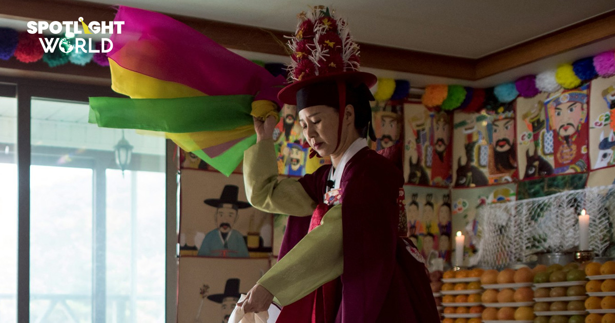 เปิดธุรกิจ "ร่างทรง" เกาหลีใต้ ยิ่งเครียดคนยิ่งต้องการ เจ้าดังยิ่งรวย