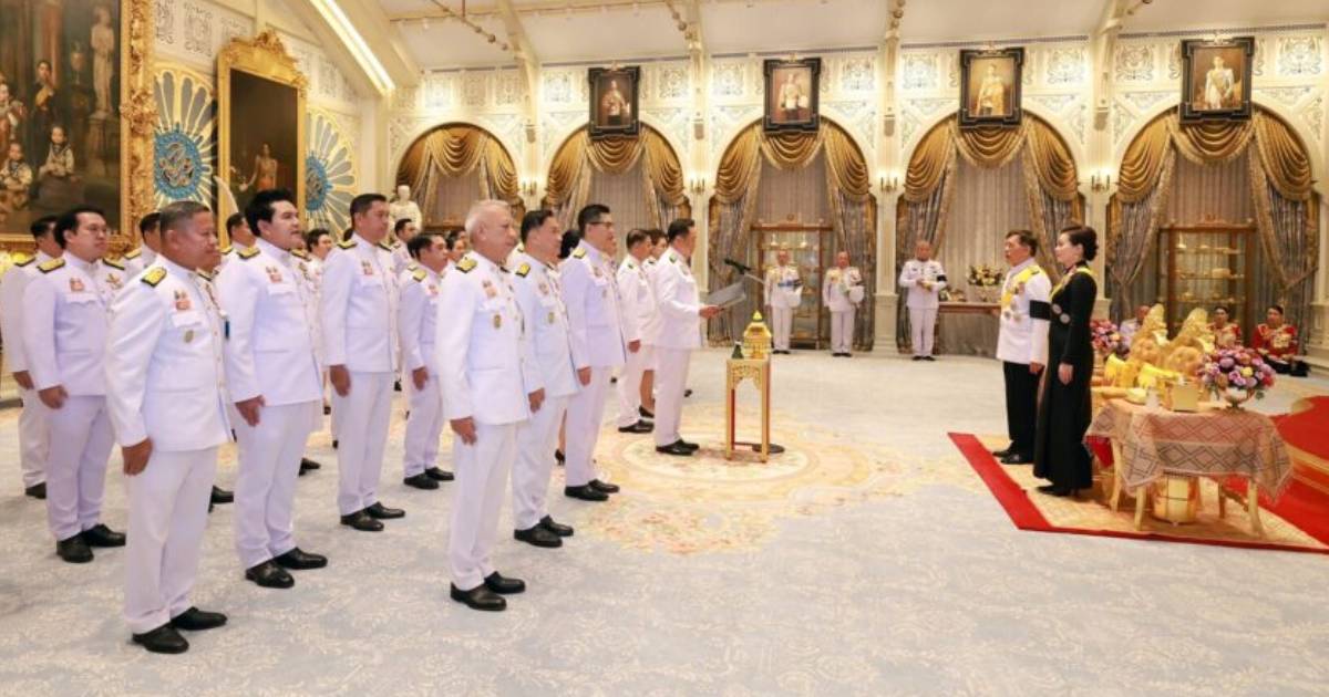 ในหลวง-พระราชินี พระราชทานพระบรมราชวโรกาสให้ครม.อนุทิน2เฝ้าฯถวายสัตย์