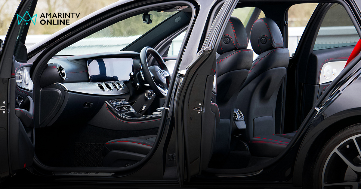 วิธีกำจัดกลิ่นอับในรถยนต์จากเบาะเปียกชื้นหลังเล่นน้ำสงกรานต์ให้หายขาด