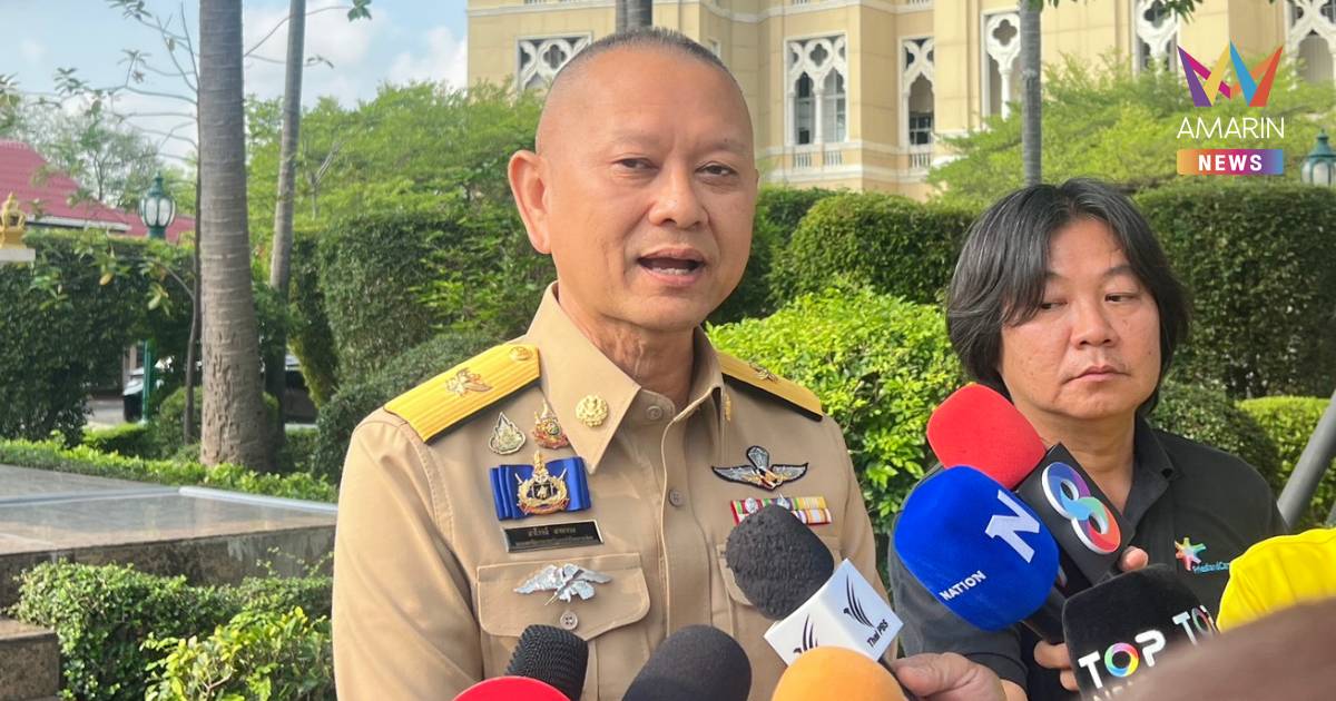 "สาโรจน์" ไหว้ศาลตายายทำเนียบ ประเดิมทำงานรองเลขาฯ "พิพัฒน์"